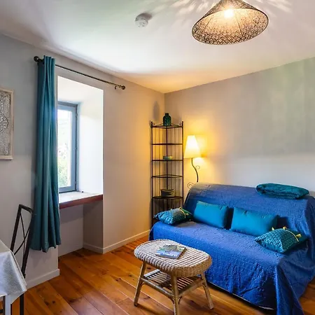 Un Jardin Dans La Falaise Apartman