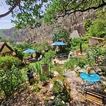 Un Jardin Dans La Falaise 公寓