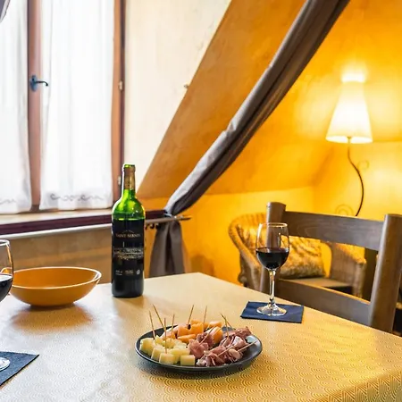 Un Jardin Dans La Falaise * Cabrerets