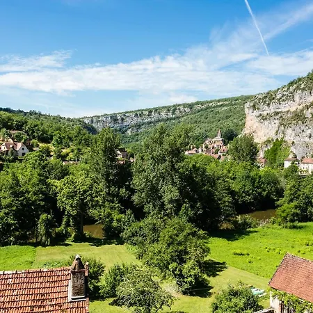 Un Jardin Dans La Falaise * Cabrerets