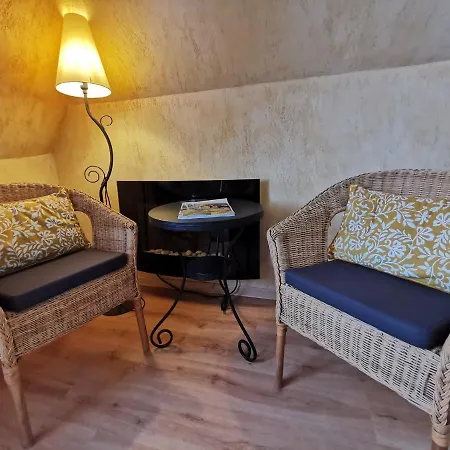 Un Jardin Dans La Falaise Apartmán Cabrerets