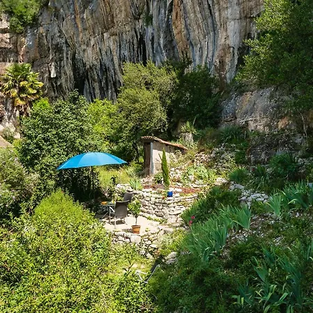 דירה Un Jardin Dans La Falaise *