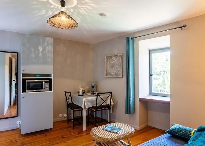 Un Jardin Dans La Falaise شقة Cabrerets